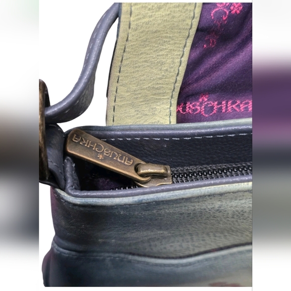 Anna by Anuschka Hand Painted Designer Leather Cross Body Tassel - Picture 7 of 16